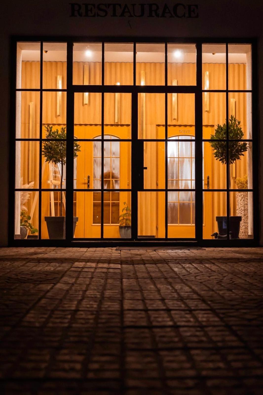פראג Golden Golem Hotel & Spa מראה חיצוני תמונה